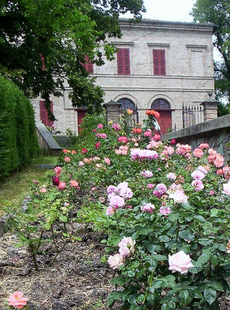 Si visita il Castello di Robella